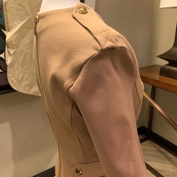 Burberry camel jersey fitted dress - Picture 4 of 7